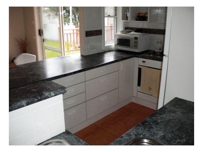 33 Barrack Avenue, Barrack Point NSW 2528