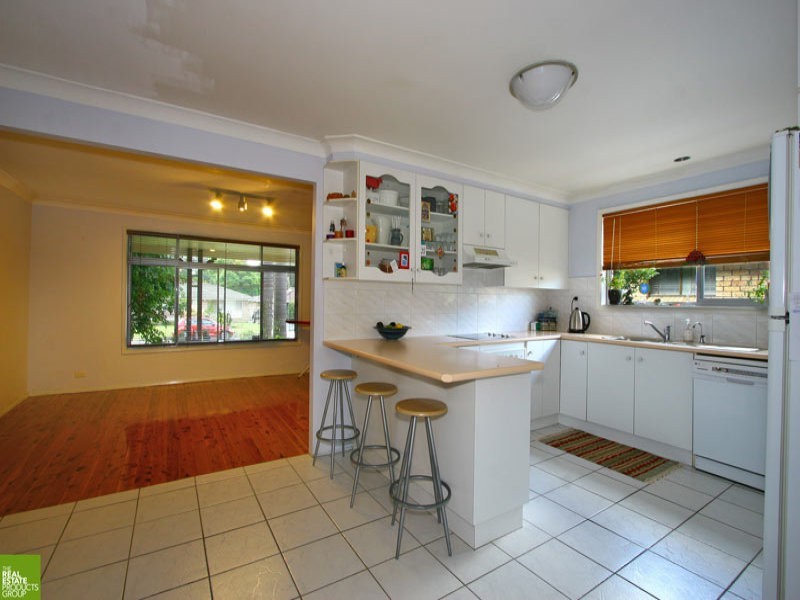 46 Devonshire Crescent, Oak Flats NSW 2529