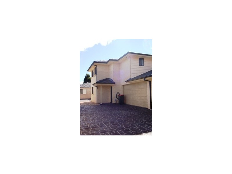 2/23 Boonerah Street, Albion Park Rail NSW 2527