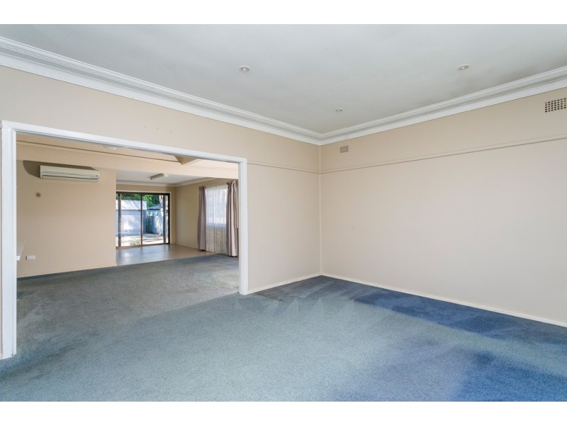 10 Timbs Road, Oak Flats NSW 2529