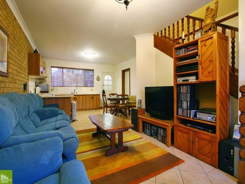 2/74 Peterborough Avenue, Lake Illawarra NSW 2528