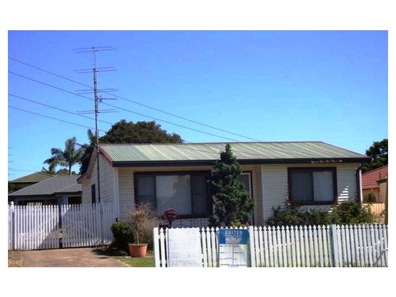 1/49 Barton Street, Oak Flats NSW 2529