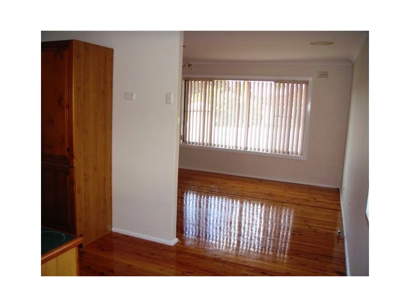 1/49 Barton Street, Oak Flats NSW 2529