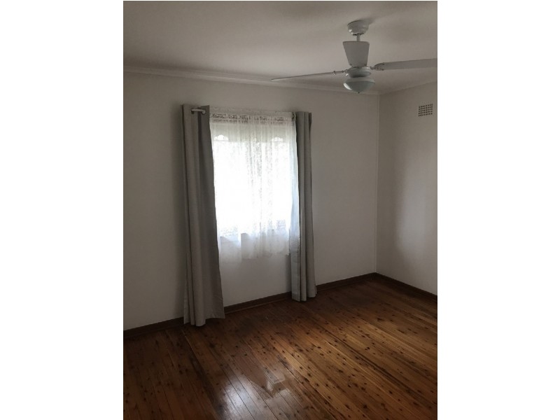 80 Queen Street, Lake Illawarra NSW 2528