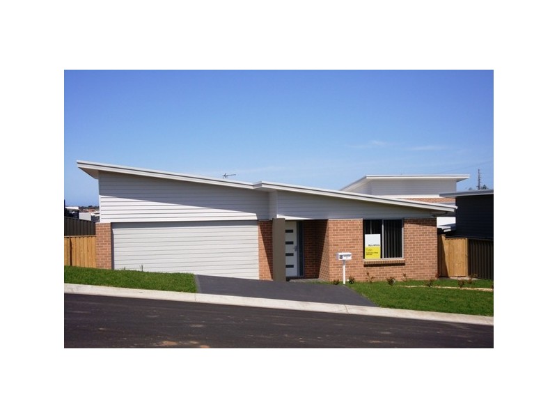 4 Francis Street, Flinders NSW 2529