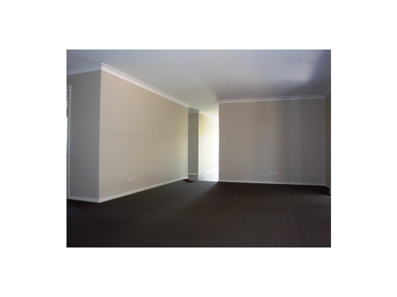 4 Francis Street, Flinders NSW 2529