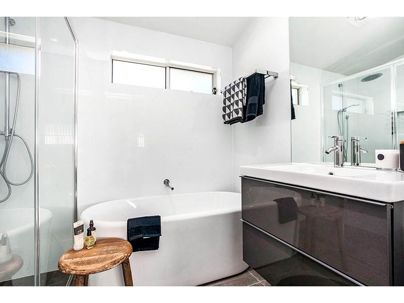 20 Arcadia Street, Warilla NSW 2528