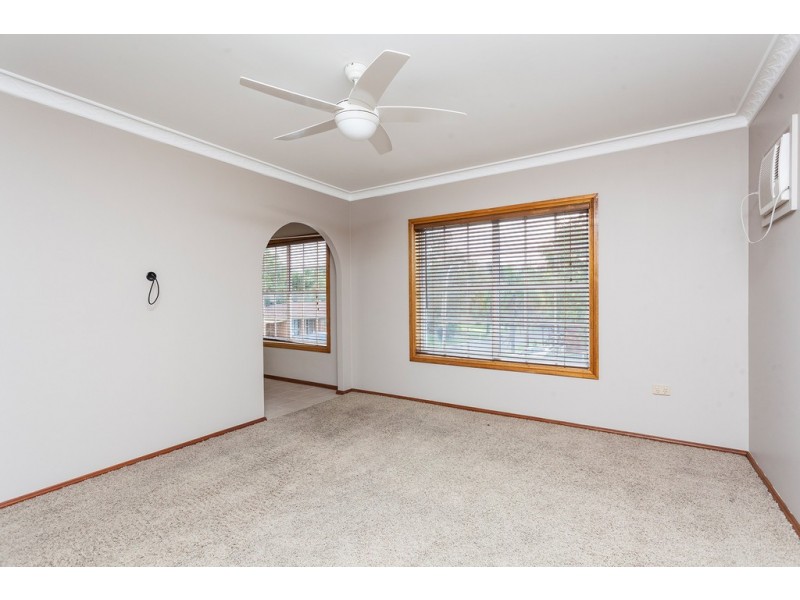 2 Galga Place, Oak Flats NSW 2529