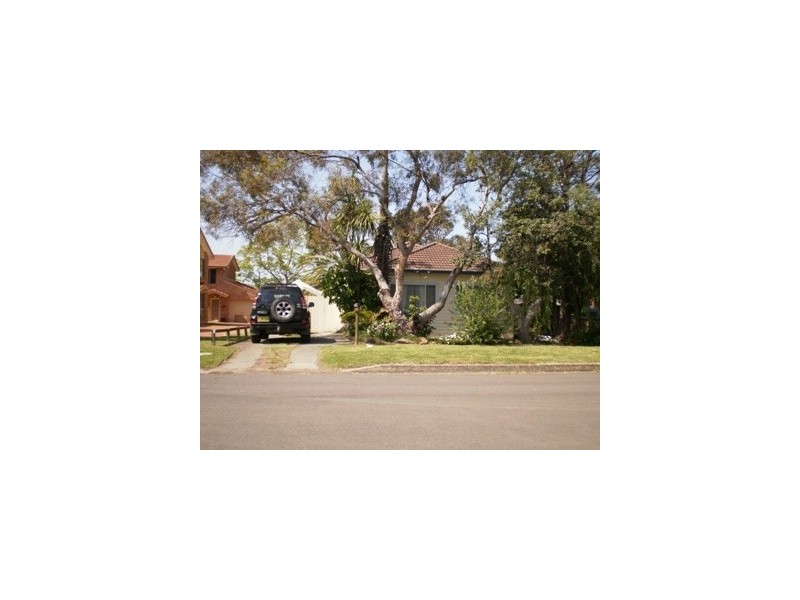 7 Robertson Street, Shellharbour NSW 2529