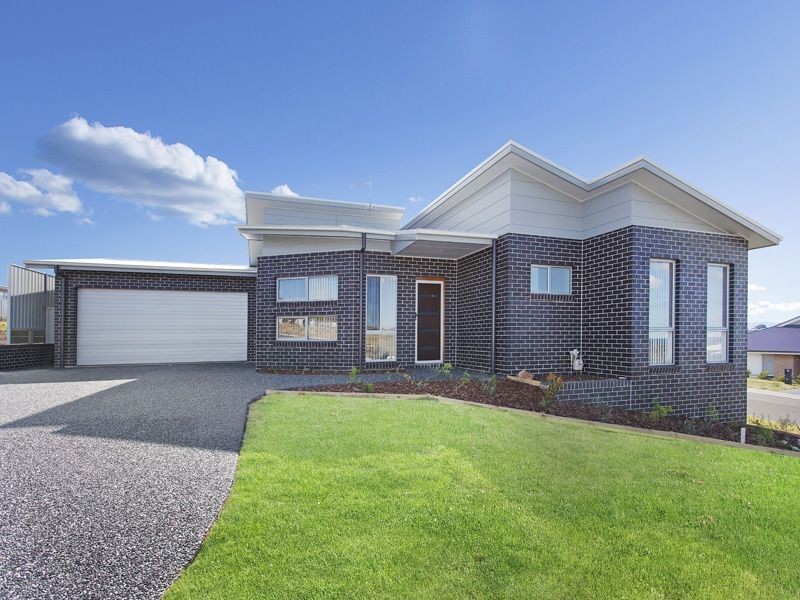 15 Rangoon Avenue, Shell Cove NSW 2529