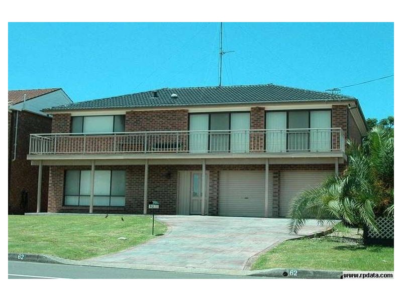 62 The Esplanade, Oak Flats NSW 2529