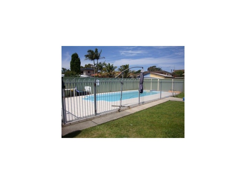 62 The Esplanade, Oak Flats NSW 2529