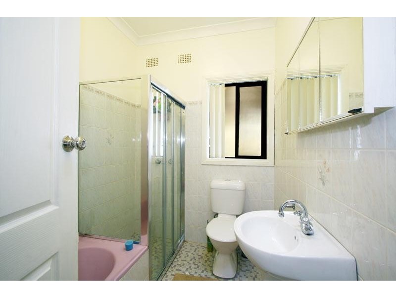 86 Leawarra Avenue, Barrack Heights NSW 2528