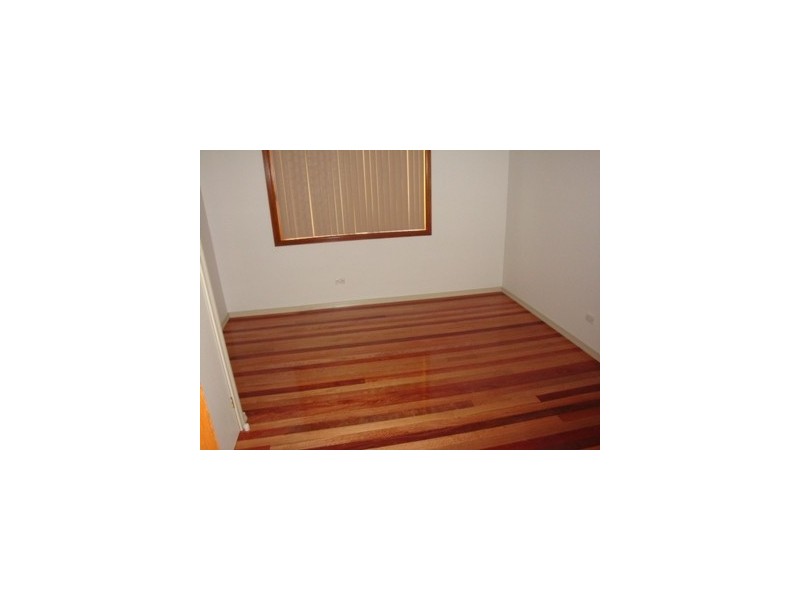 9 Barnes Street, Berkeley NSW 2506