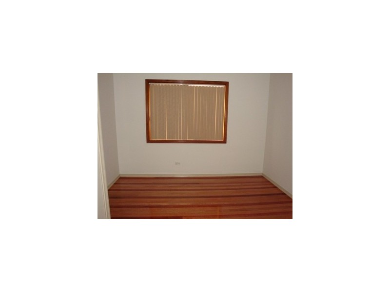 9 Barnes Street, Berkeley NSW 2506