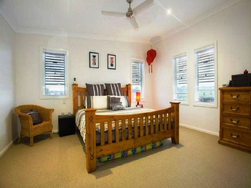 8 Fowler Street, Flinders NSW 2529