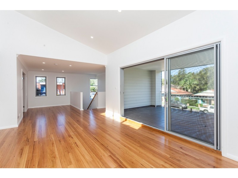 38 Hopetoun Street, Oak Flats NSW 2529