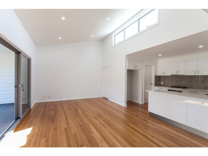 38 Hopetoun Street, Oak Flats NSW 2529