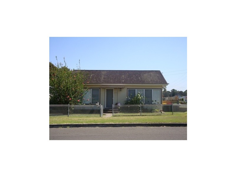 14 William Avenue, Warilla NSW 2528