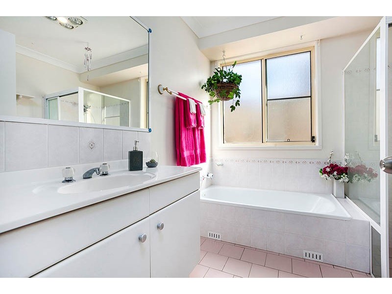 8 Borang Place, Flinders NSW 2529