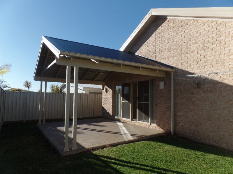 11 Sloop Avenue, Shell Cove NSW 2529