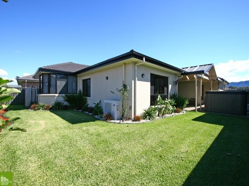 25 Waterview Avenue, Haywards Bay NSW 2530