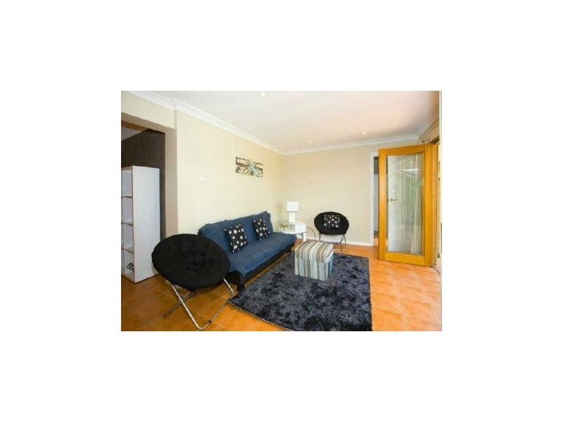 106 Central Avenue, Oak Flats NSW 2529