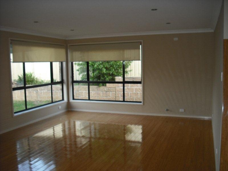 9 Macalister Terrace, Albion Park NSW 2527