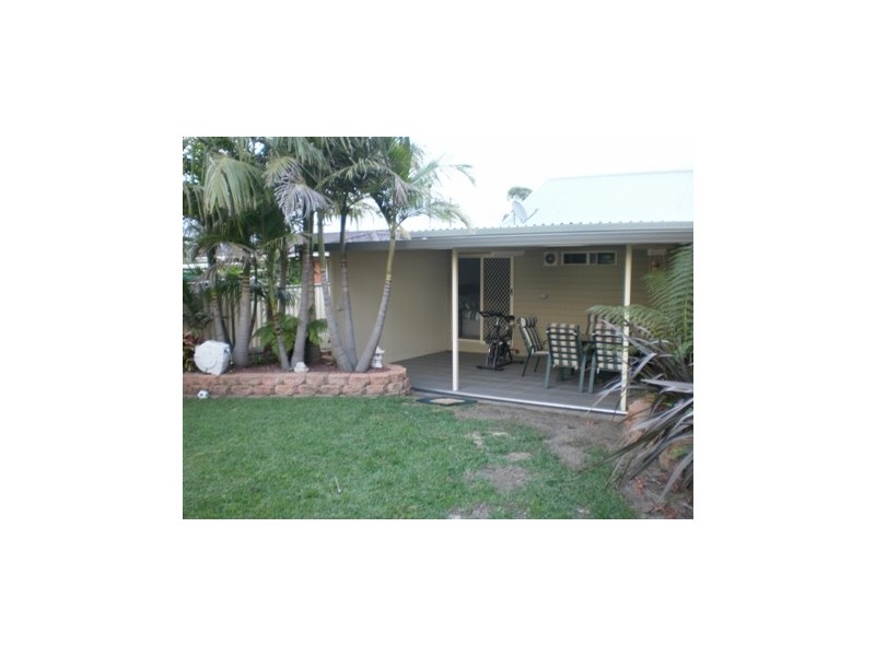 76 The Esplanade, Oak Flats NSW 2529