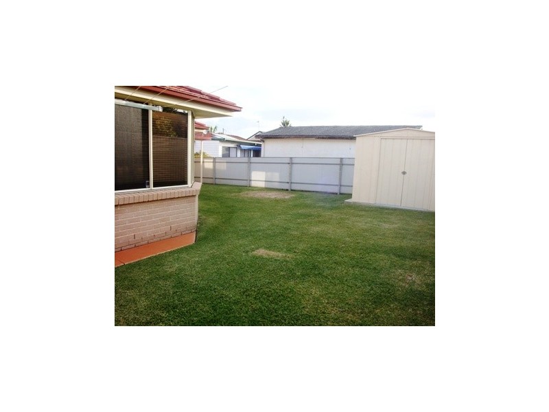 55 Woodford Avenue, Warilla NSW 2528