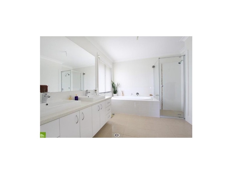 7 Galleon Avenue, Shell Cove NSW 2529