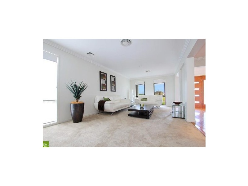 7 Galleon Avenue, Shell Cove NSW 2529