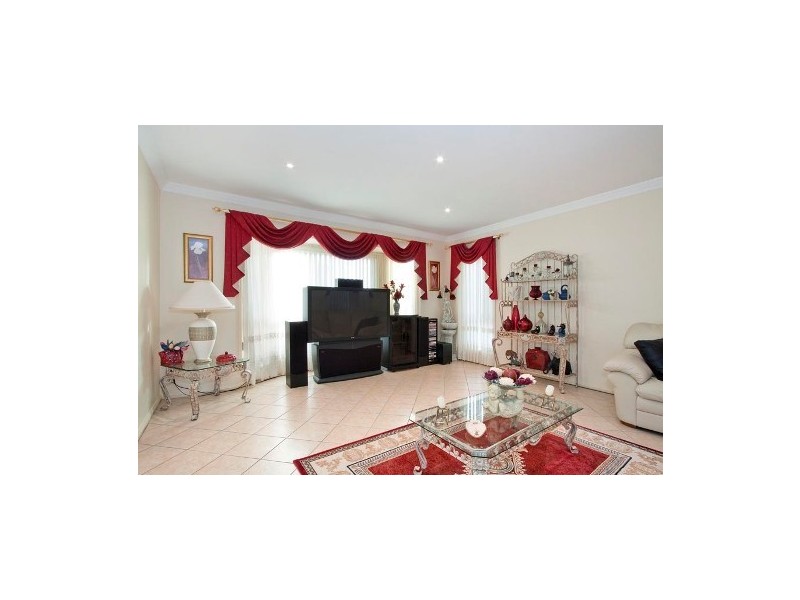 4 Banks Drive, Shell Cove NSW 2529