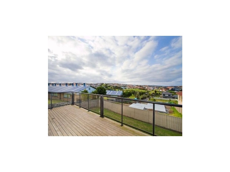 17 Stradbroke Avenue, Shell Cove NSW 2529