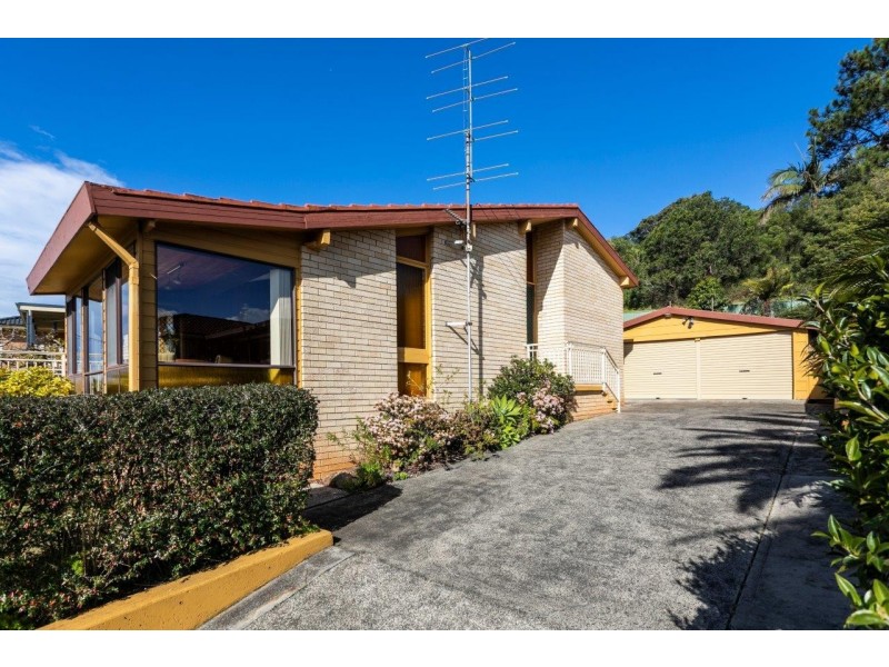 43 Cuthbert Drive, Mount Warrigal NSW 2528