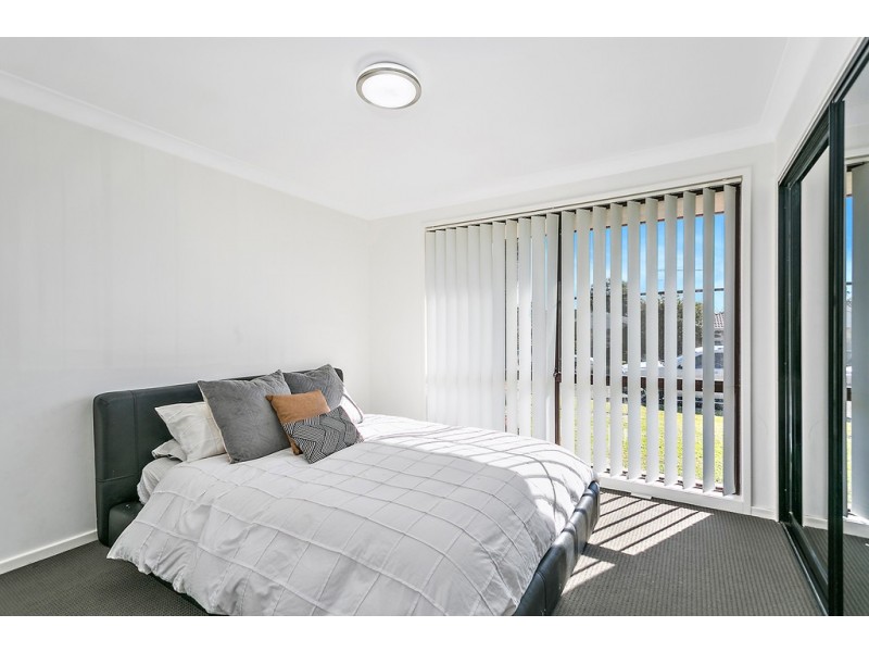 7 Silvertop Place, Albion Park Rail NSW 2527