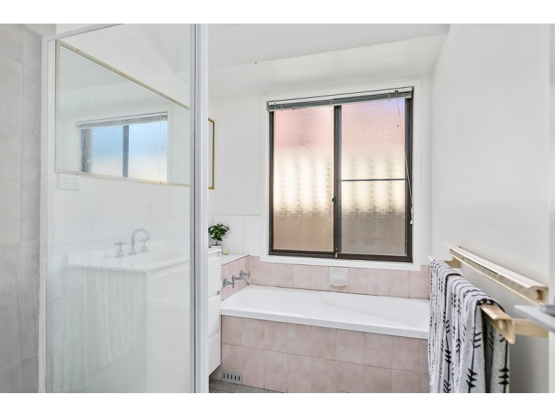 7 Silvertop Place, Albion Park Rail NSW 2527