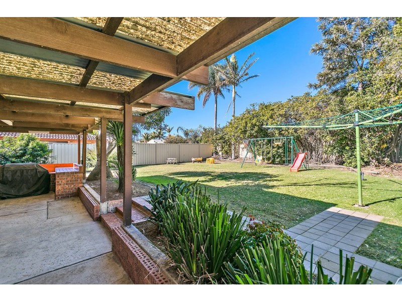 7 Silvertop Place, Albion Park Rail NSW 2527