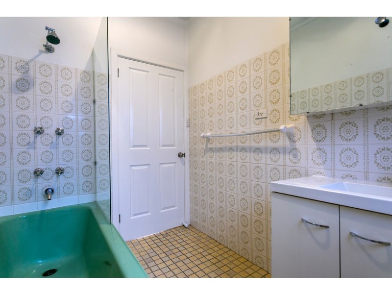 35 Boollwaroo Parade, Shellharbour NSW 2529