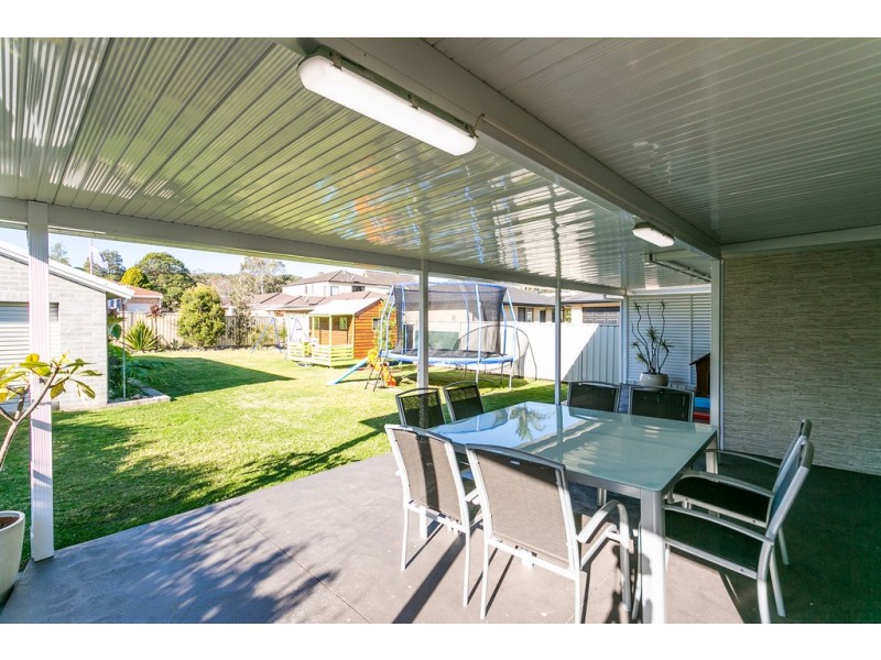34 Central Avenue, Oak Flats NSW 2529