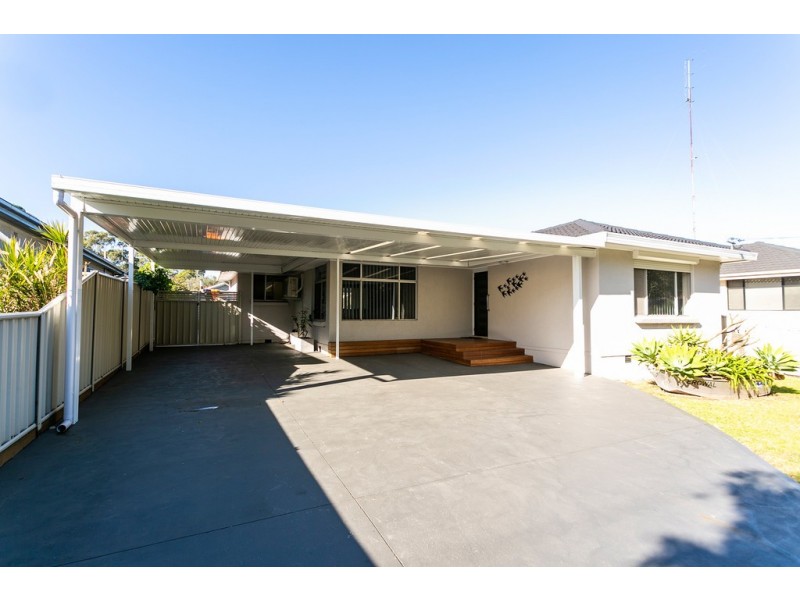 34 Central Avenue, Oak Flats NSW 2529