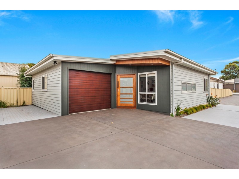 1/107 Tongarra Road, Albion Park NSW 2527