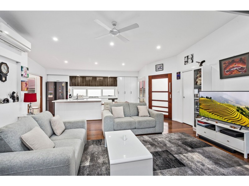 1/107 Tongarra Road, Albion Park NSW 2527