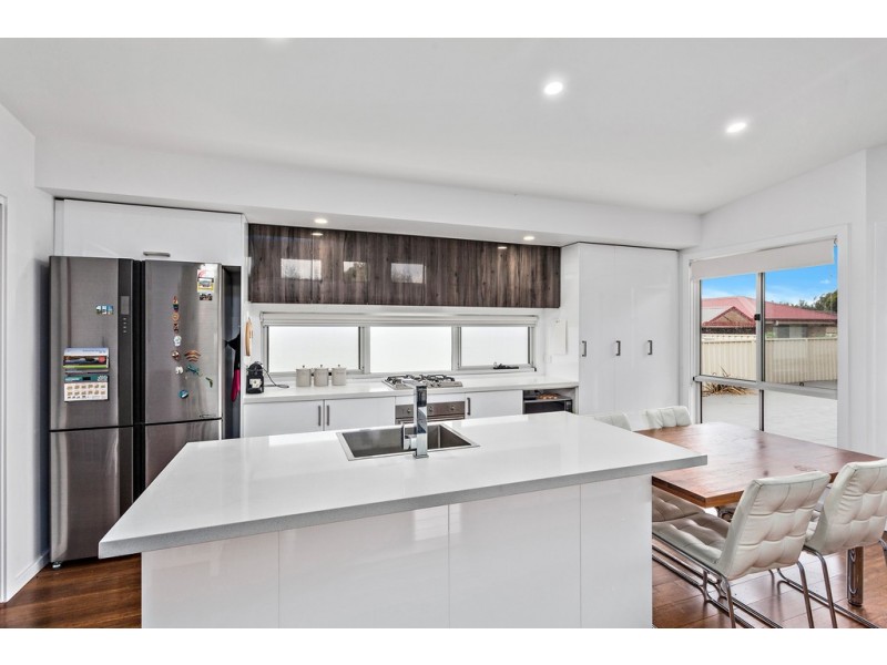 1/107 Tongarra Road, Albion Park NSW 2527