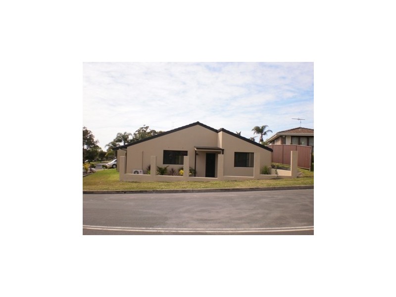 13a Woodlands Drive, Barrack Heights NSW 2528