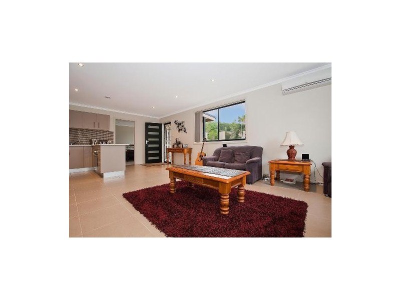 13a Woodlands Drive, Barrack Heights NSW 2528