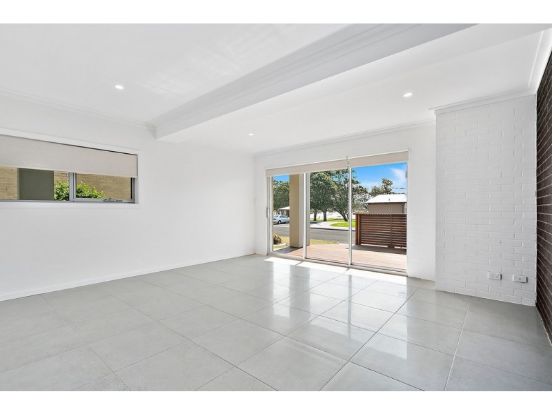 32 Headland Parade, Barrack Point NSW 2528