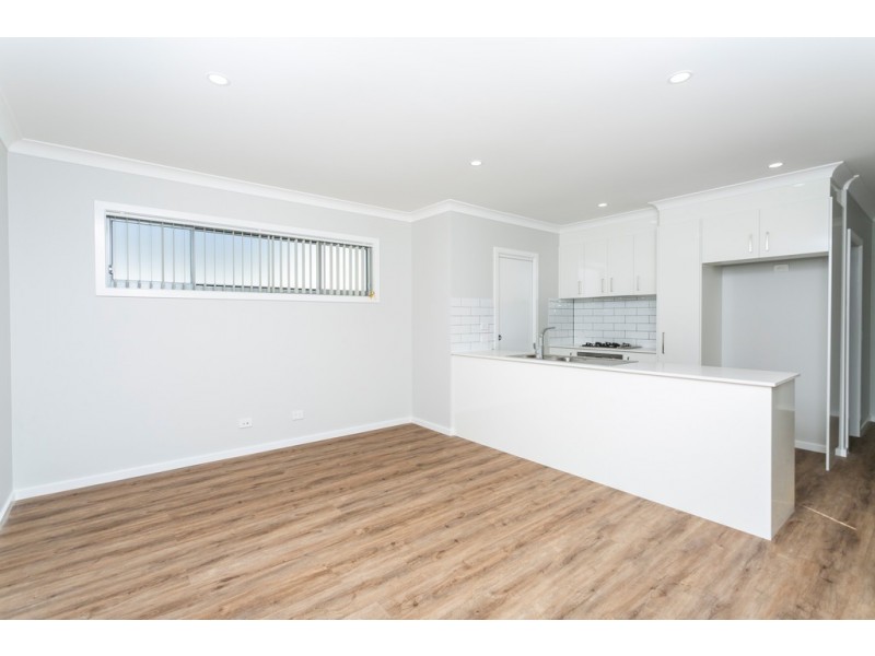 7-5 Station Road, Albion Park Rail NSW 2527