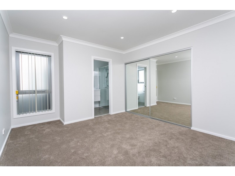7-5 Station Road, Albion Park Rail NSW 2527