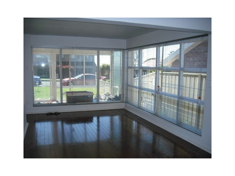 19 Eastern Avenue, Shellharbour NSW 2529